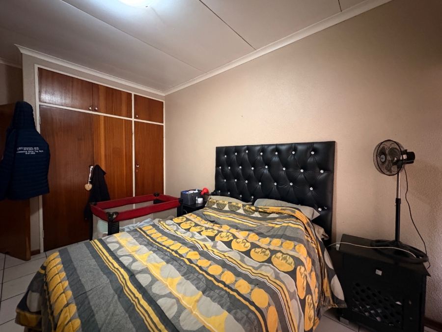 2 Bedroom Property for Sale in Meiringspark North West